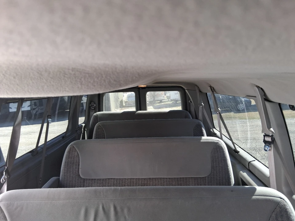 1999 Ford Econoline Van - Image 7 of 9