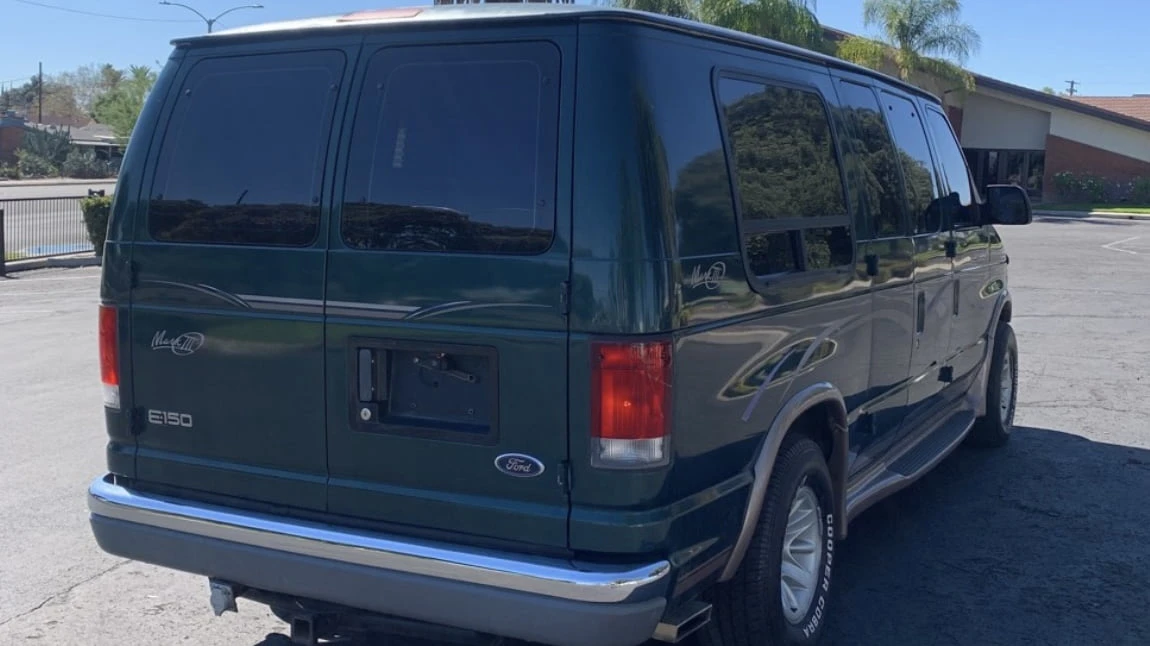 1999 Ford Econoline Van - Image 3 of 16