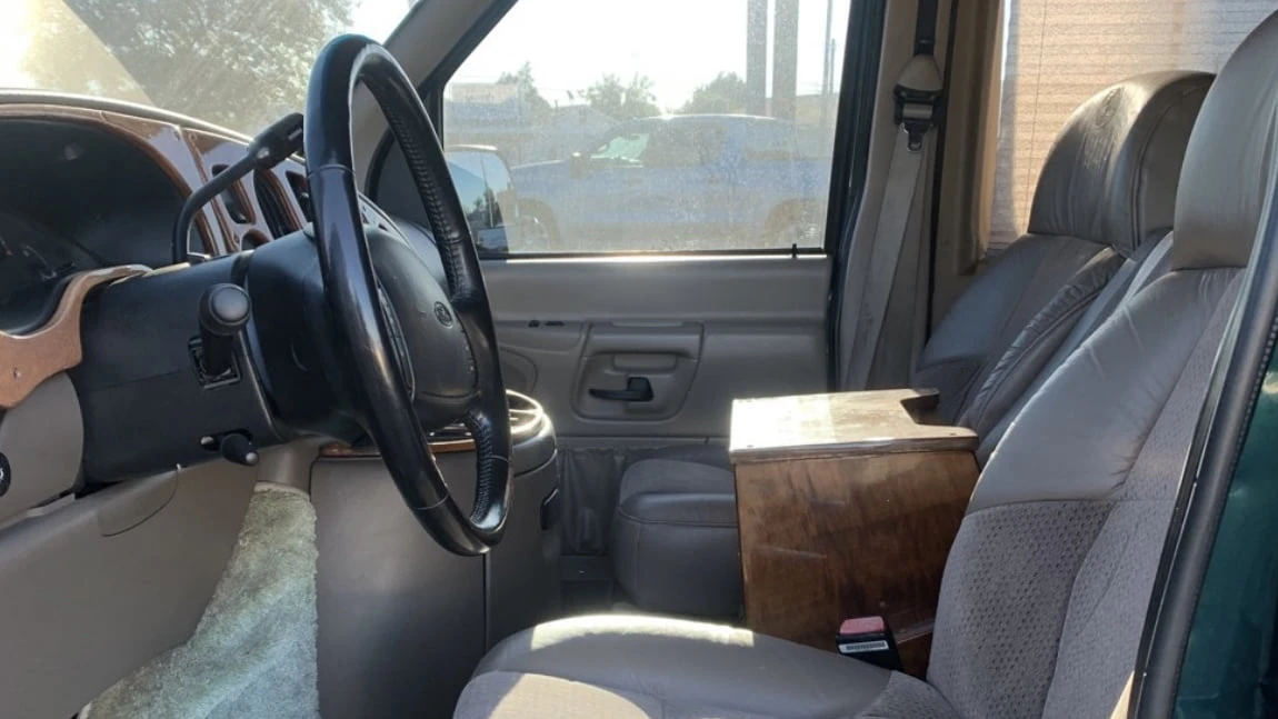 1999 Ford Econoline Van - Image 4 of 16