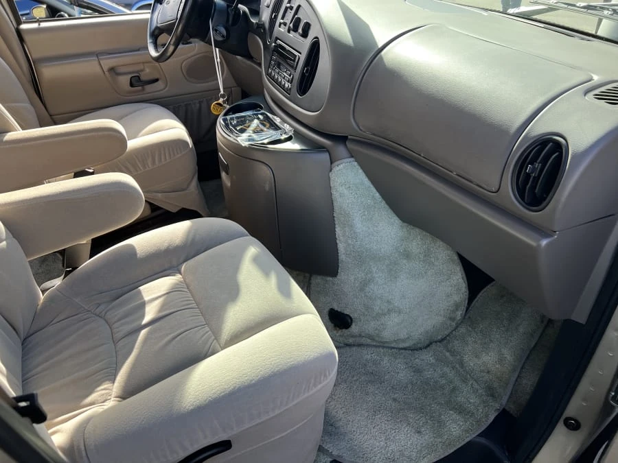 1999 Ford Econoline Van - Image 6 of 12