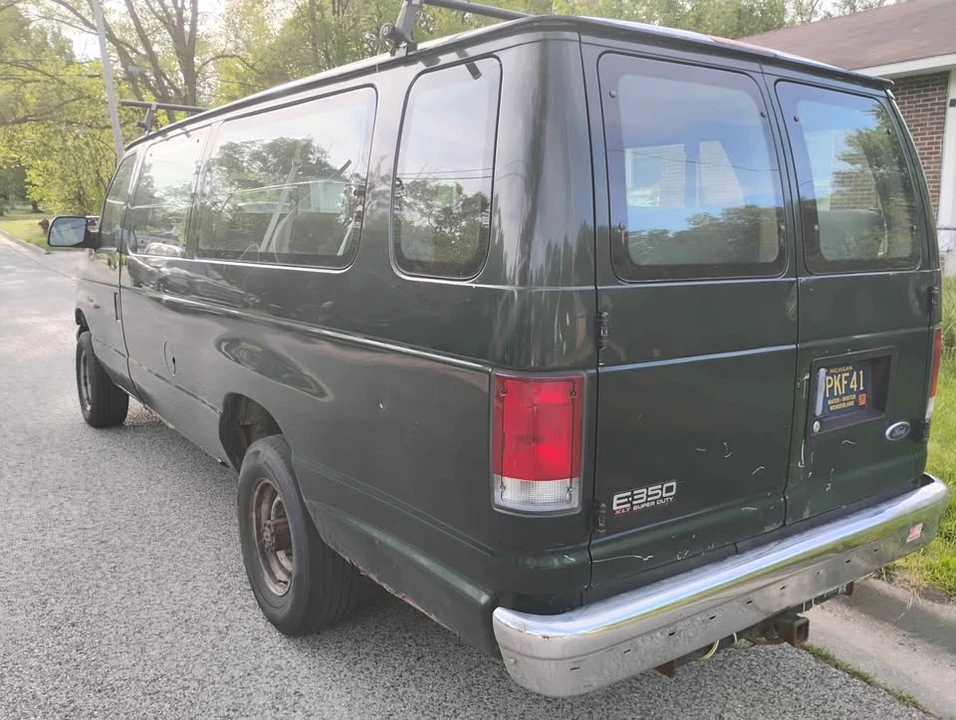 1999 Ford Econoline Van - Image 4 of 16