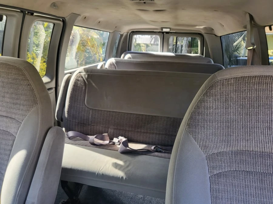 1999 Ford Econoline Van - Image 8 of 9