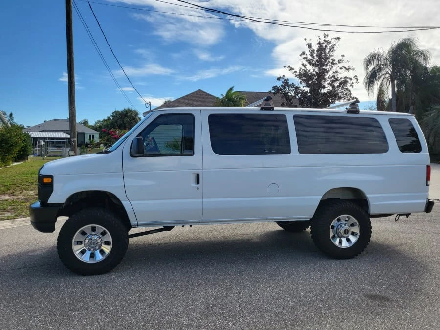 1999 Ford Econoline Van - Image 4 of 9