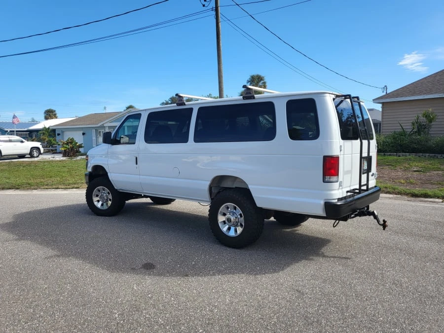 1999 Ford Econoline Van - Image 3 of 9