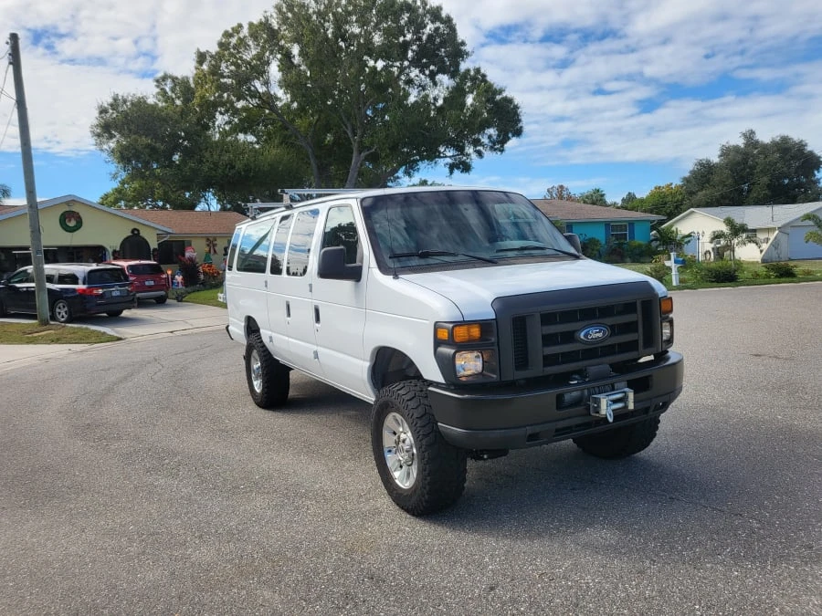 1999 Ford Econoline Van - Image 6 of 9