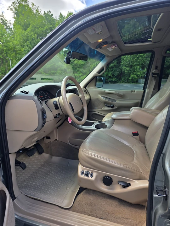 1999 Ford Expedition 1st Gen - Image 9 of 18