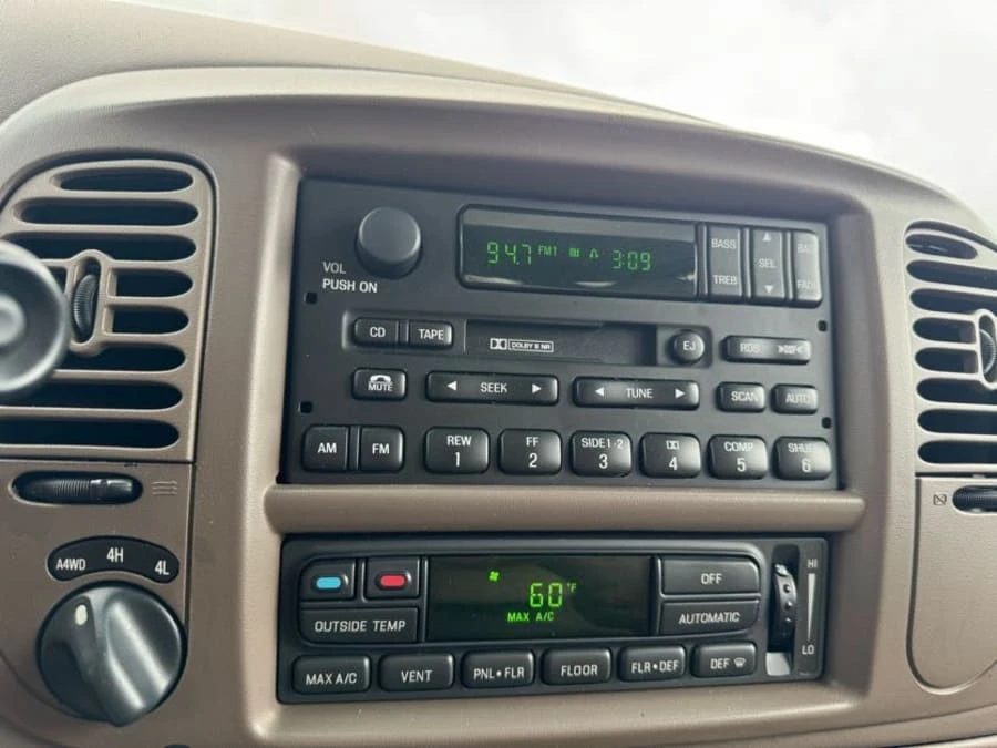 1999 Ford Expedition 1st Gen - Image 29 of 31