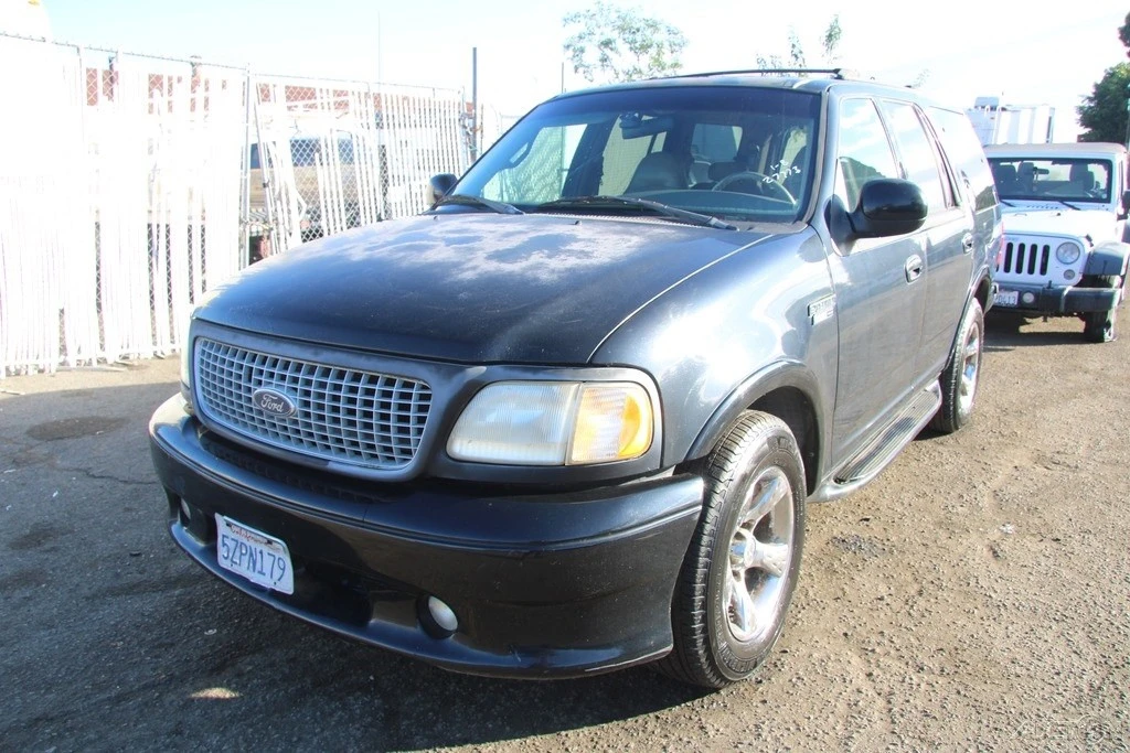 1999 Ford Expedition 1st Gen - Image 2 of 21