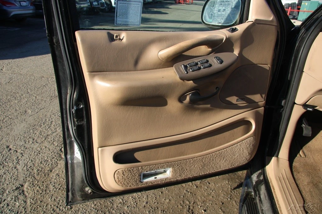 1999 Ford Expedition 1st Gen - Image 10 of 21