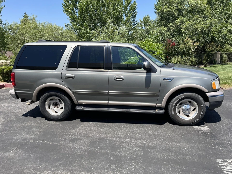 1999 Ford Expedition 1st Gen - Image 11 of 31