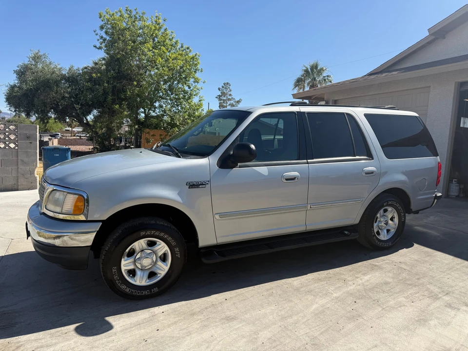 1999 Ford Expedition 1st Gen - Image 17 of 31