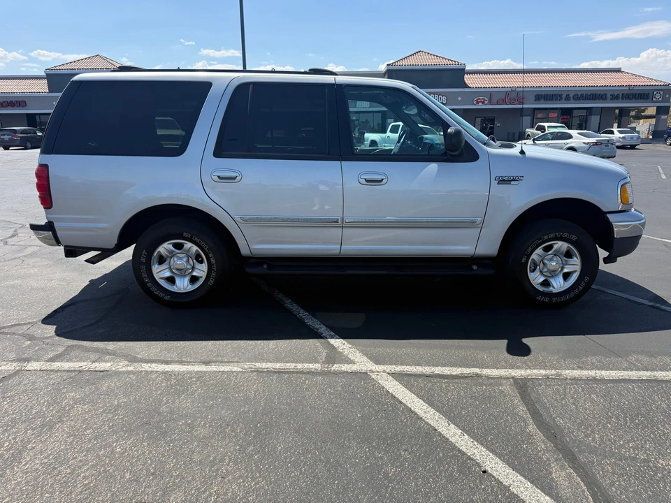 1999 Ford Expedition 1st Gen - Image 8 of 31