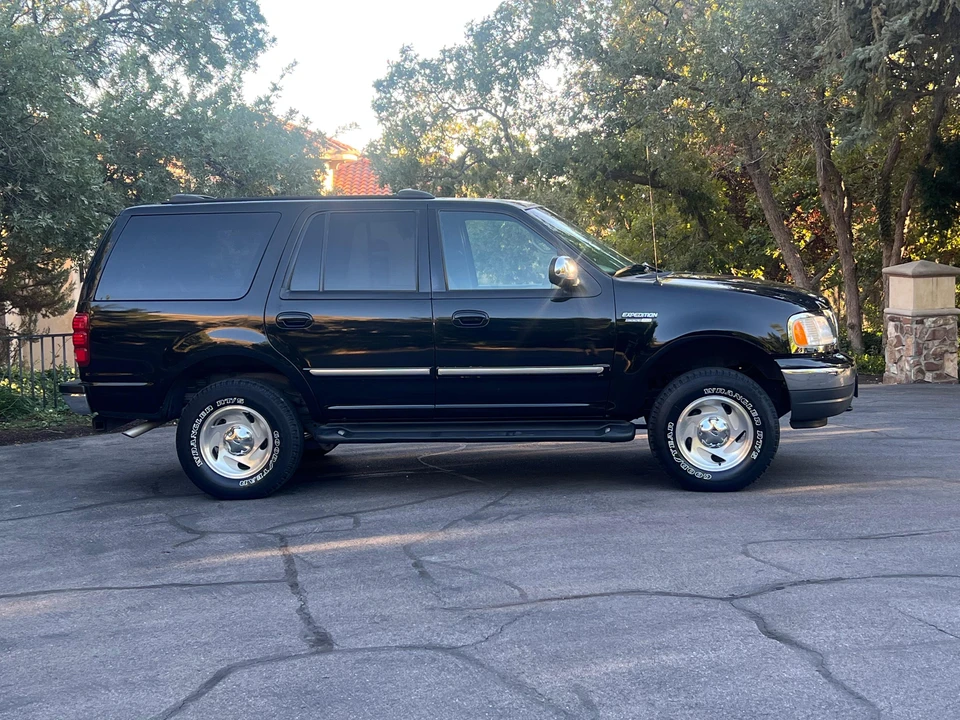 1999 Ford Expedition 1st Gen - Image 18 of 31
