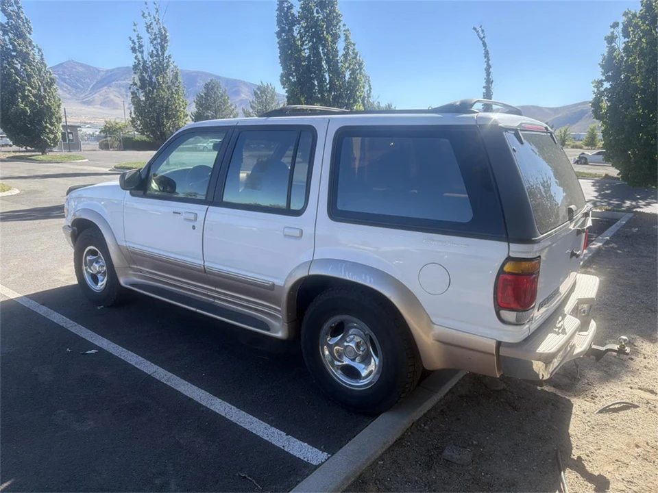 1999 Ford Explorer 2nd Gen - Image 2 of 3