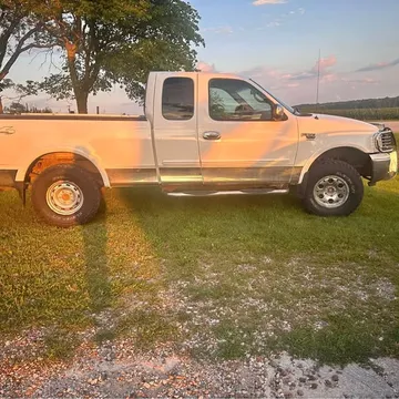 1999 Ford F-150 FX2 Pickup 4D 5 1/2 ft
