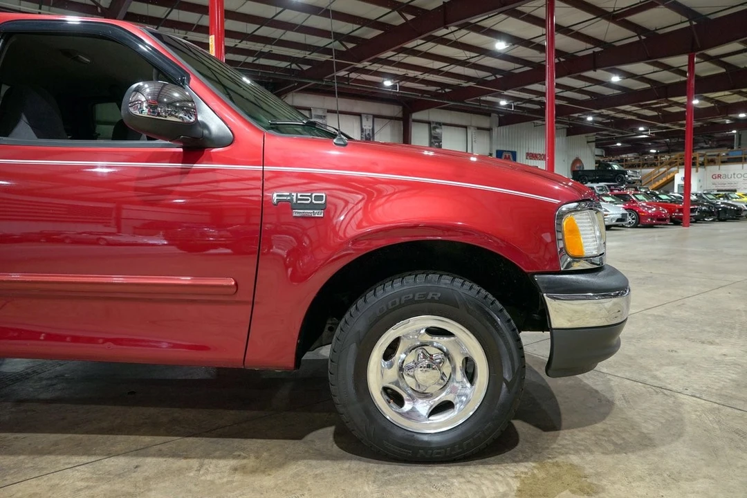 1999 Ford F-150 10th Gen - Image 11 of 31