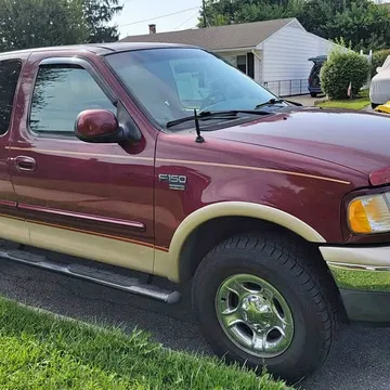 1999 Ford F-150 Lariat Pickup 4D 6 1/2 ft