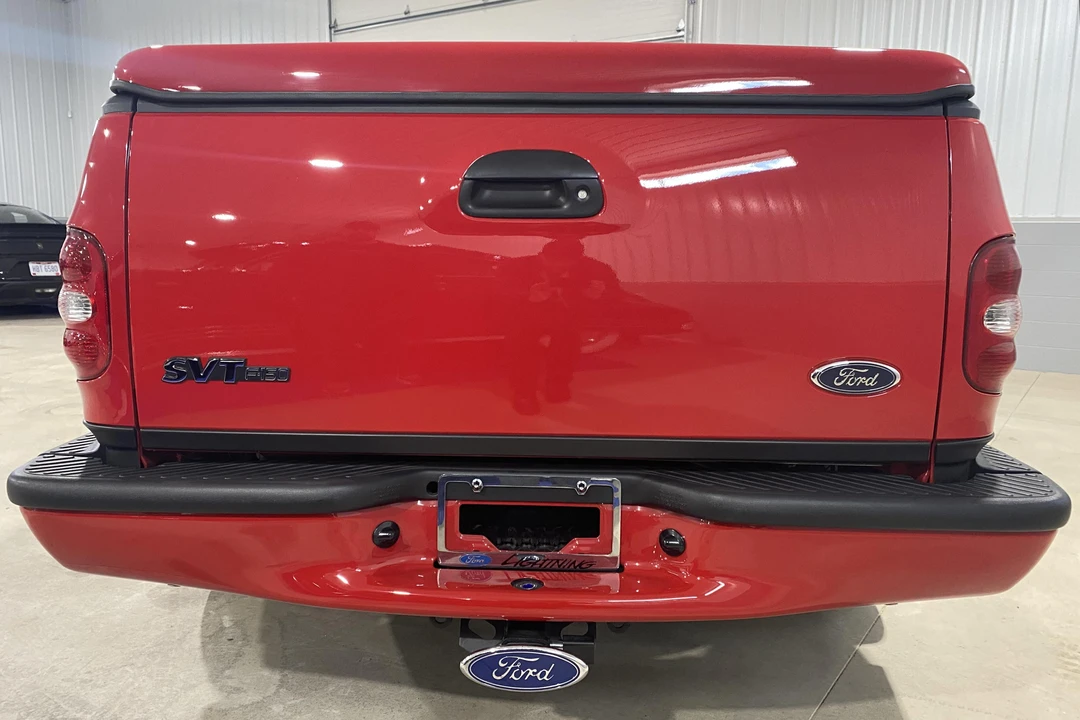 1999 Ford F-150 SVT Lightning 10th Gen - Image 5 of 8