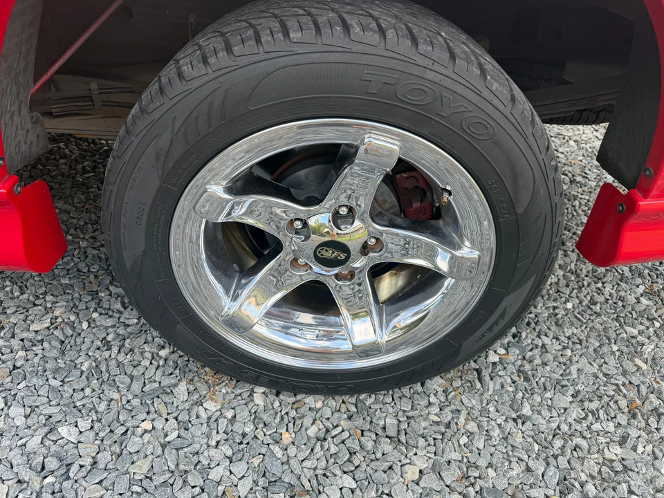 1999 Ford F-150 SVT Lightning 10th Gen - Image 28 of 31