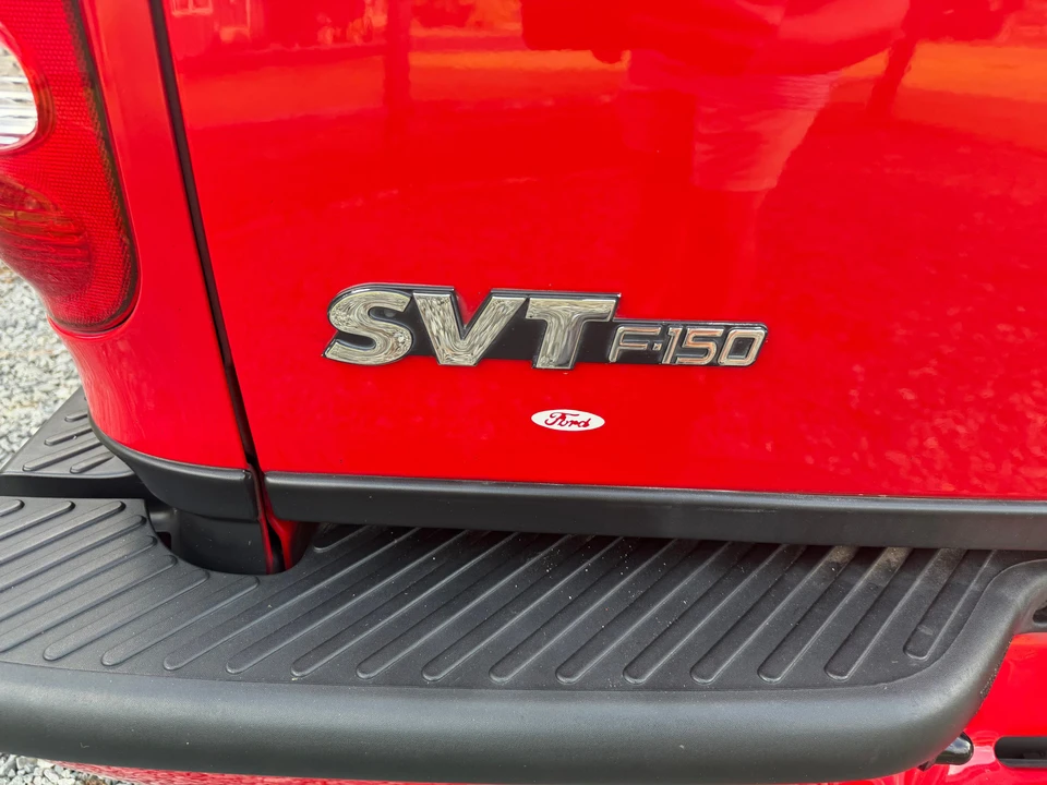 1999 Ford F-150 SVT Lightning 10th Gen - Image 20 of 31