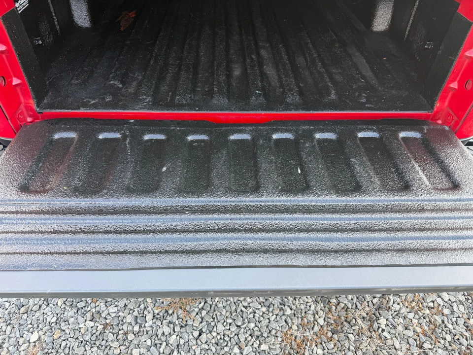 1999 Ford F-150 SVT Lightning 10th Gen - Image 22 of 31