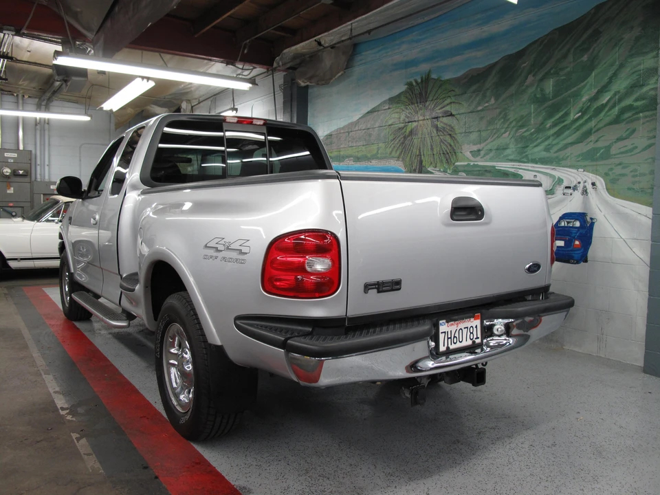 1999 Ford F-150 10th Gen - Image 11 of 31