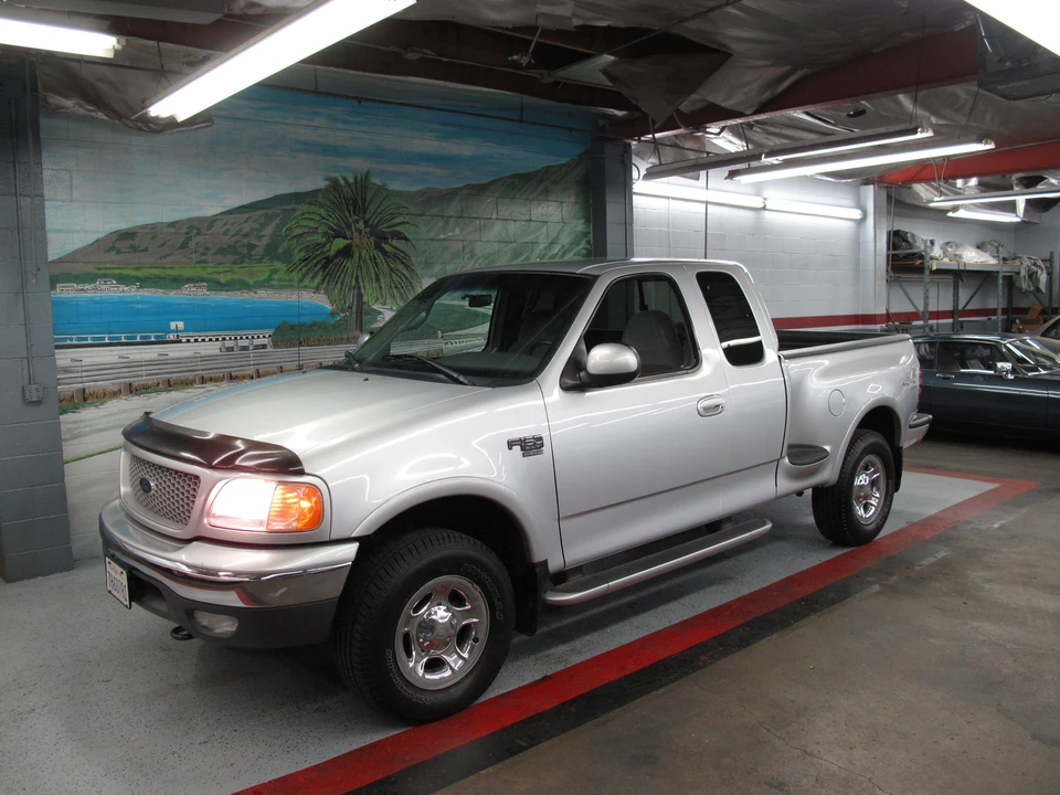 1999 Ford F-150 10th Gen - Image 8 of 31