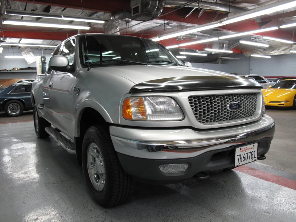 1999 Ford F-150 10th Gen - Image 18 of 31