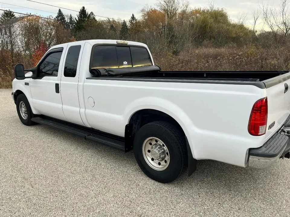 1999 Ford Super Duty 1st Gen - Image 2 of 18