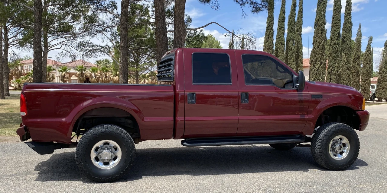 1999 Ford Super Duty 1st Gen - Image 2 of 19