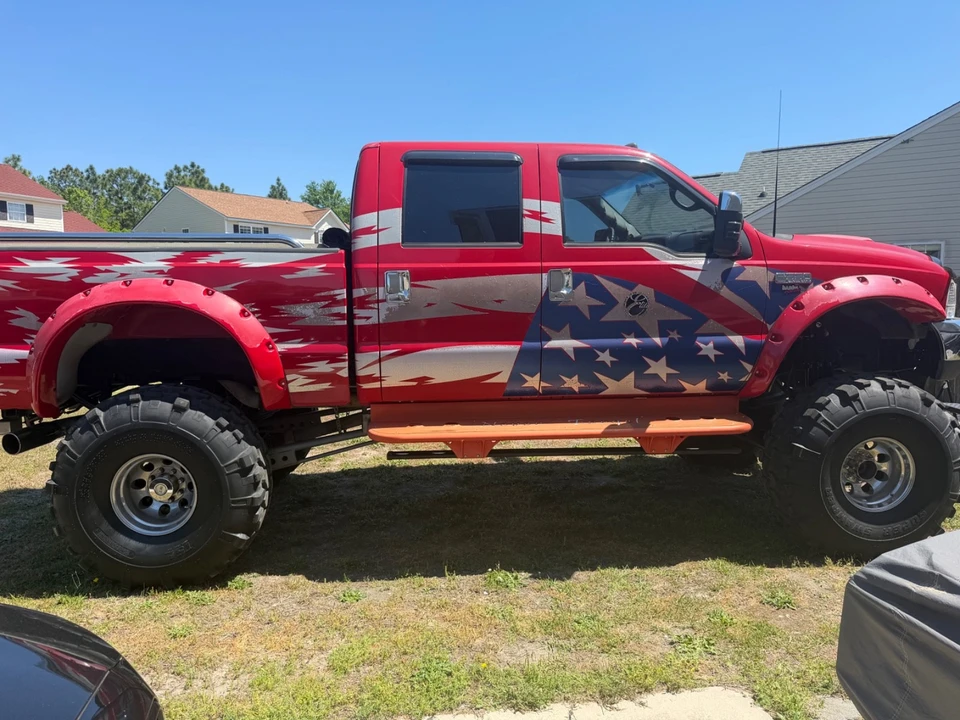1999 Ford Super Duty 1st Gen - Image 2 of 12