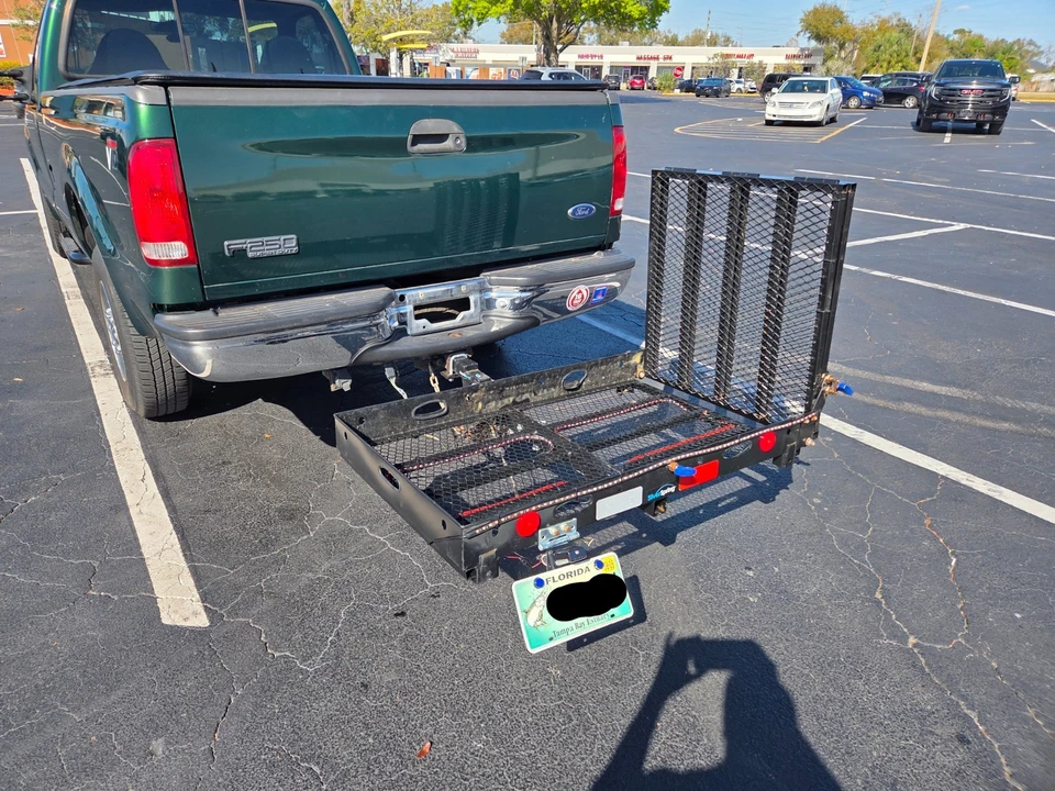 1999 Ford Super Duty 1st Gen - Image 10 of 16
