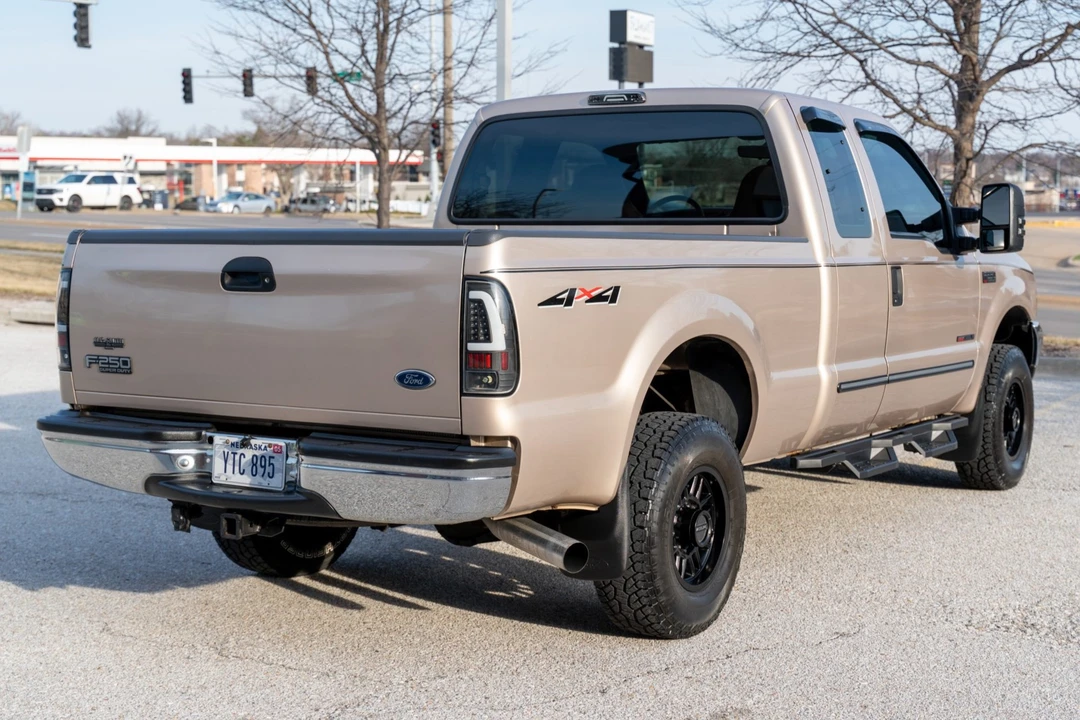 1999 Ford Super Duty 1st Gen - Image 2 of 7