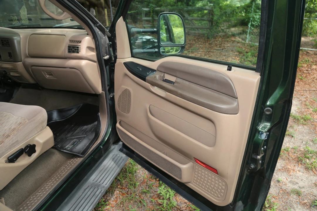 1999 Ford Super Duty 1st Gen - Image 25 of 31