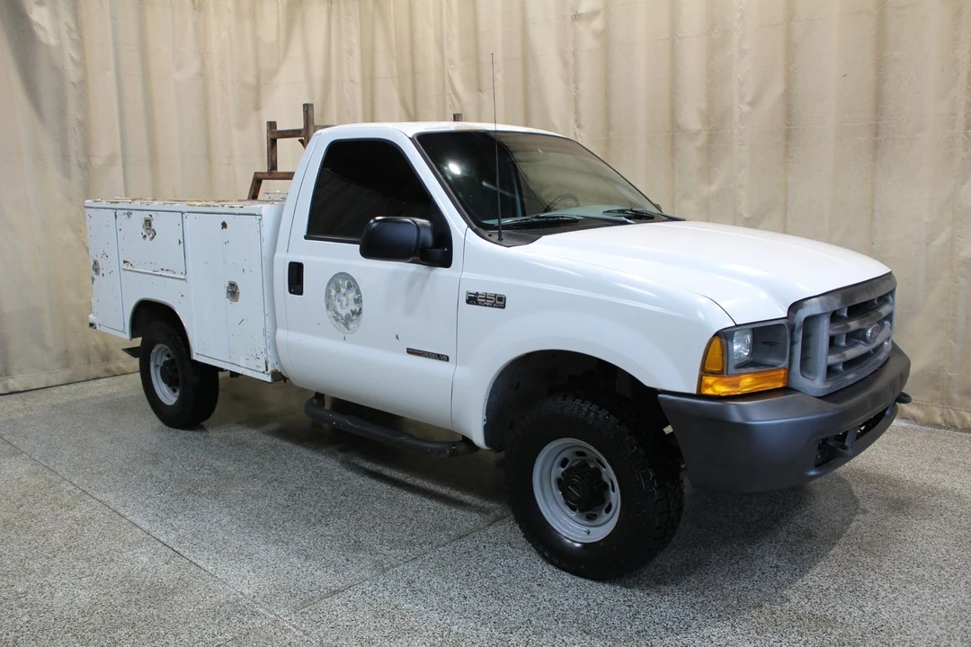 1999 Ford Super Duty 1st Gen - Image 2 of 12