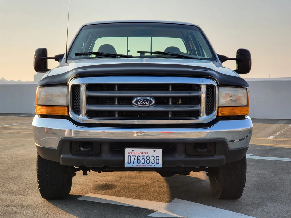 1999 Ford Super Duty 1st Gen - Image 2 of 31