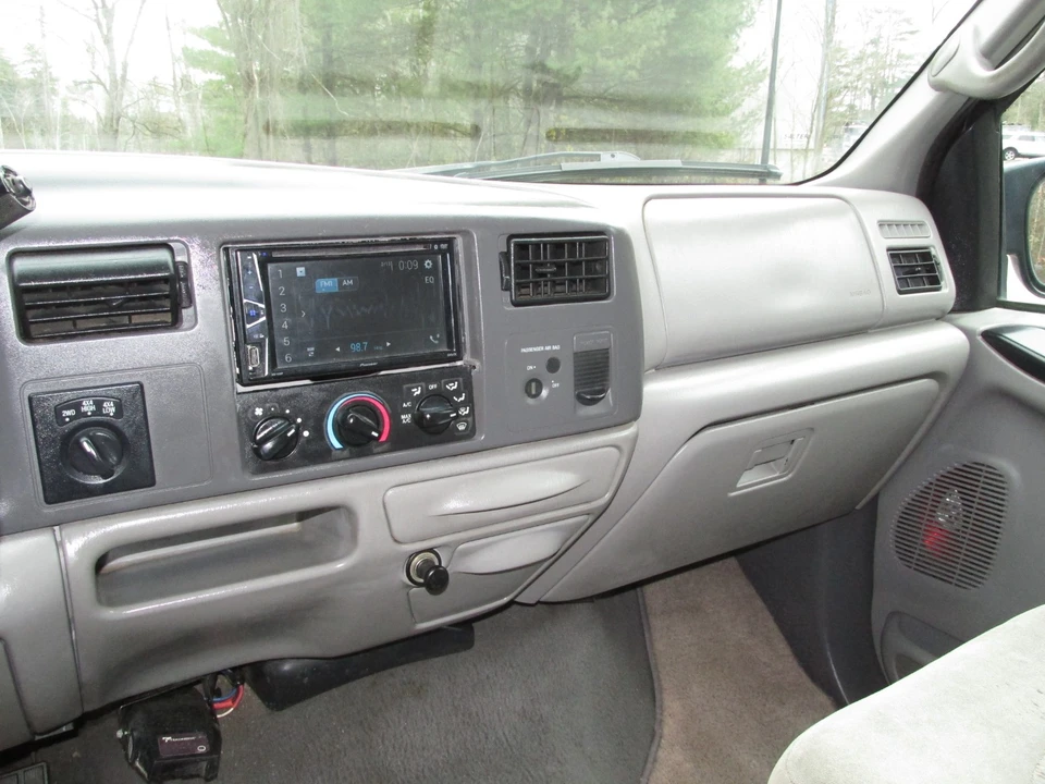 1999 Ford Super Duty 1st Gen - Image 17 of 21