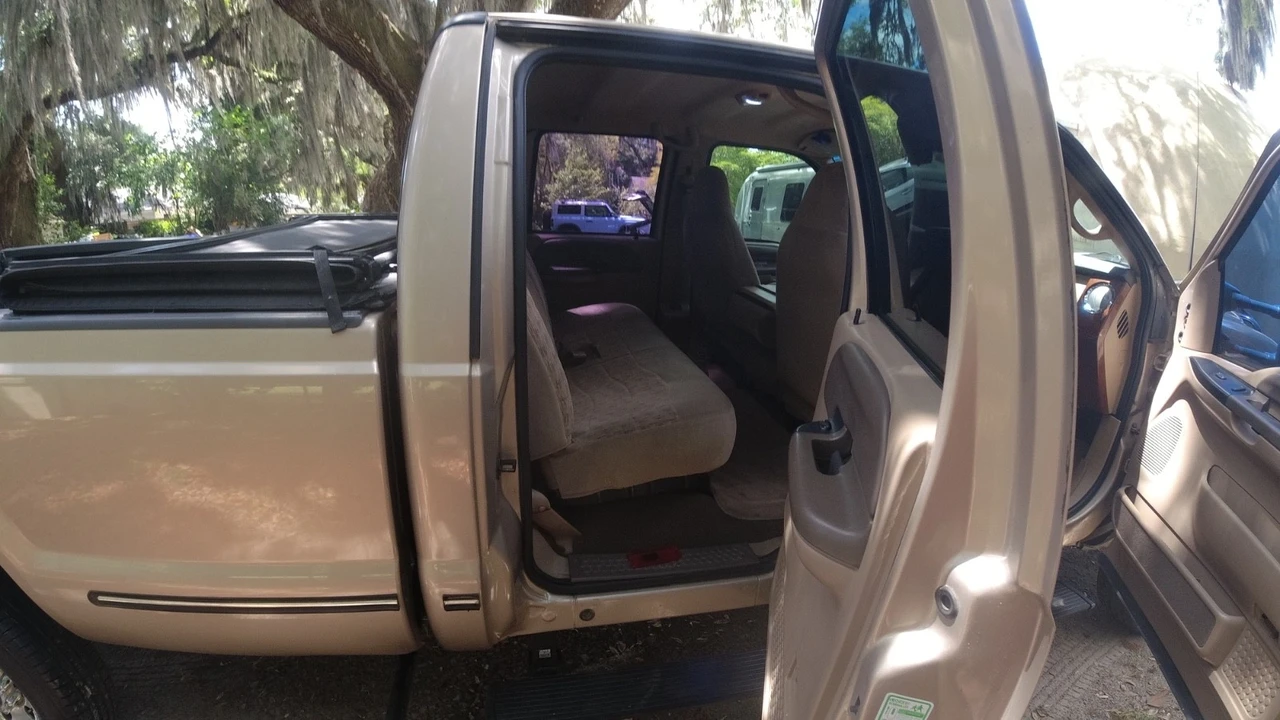 1999 Ford Super Duty 1st Gen - Image 15 of 21