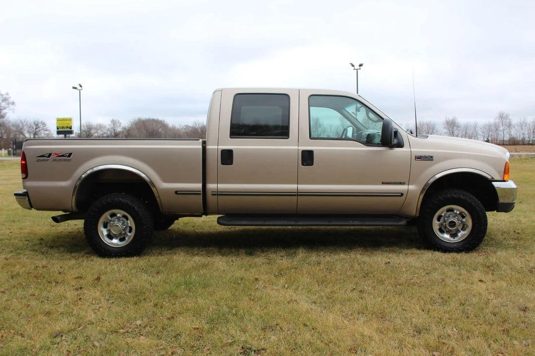 1999 Ford Super Duty 1st Gen - Image 10 of 12