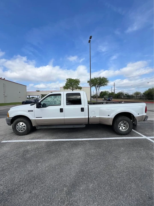 1999 Ford Super Duty 1st Gen - Image 4 of 11