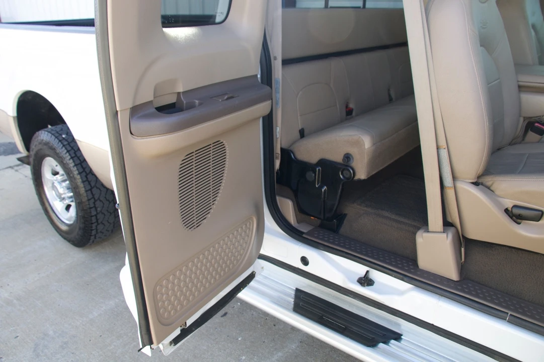 1999 Ford Super Duty 1st Gen - Image 19 of 21