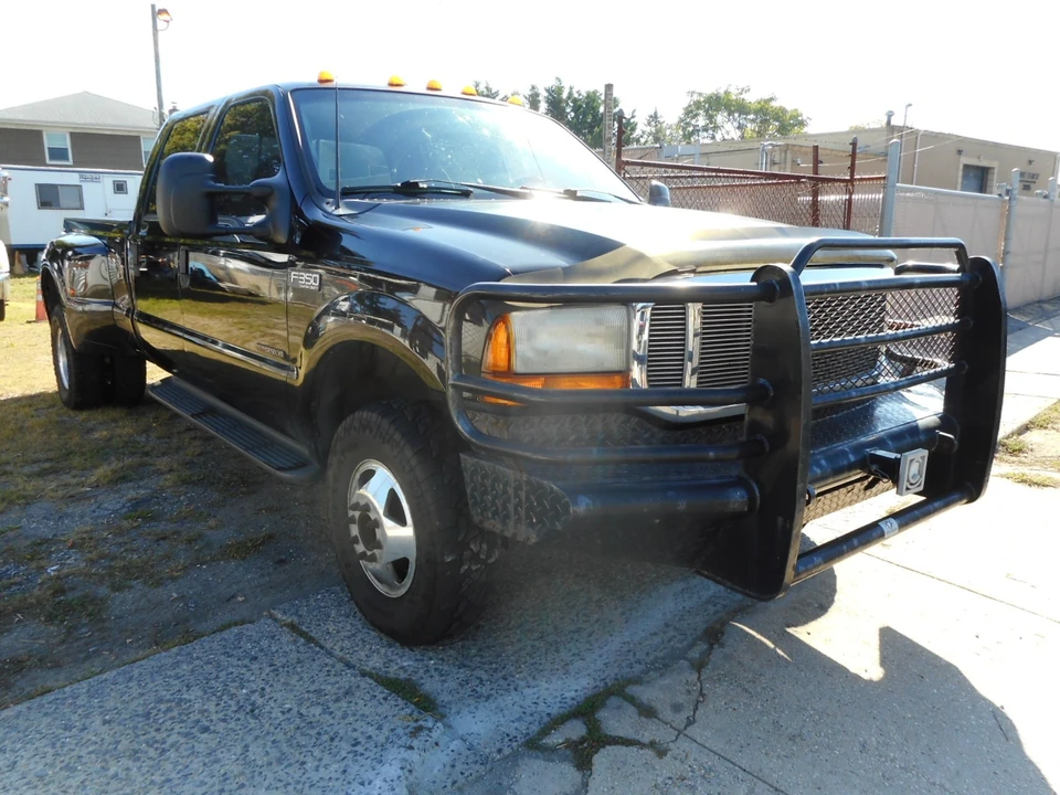 1999 Ford Super Duty 1st Gen - Image 2 of 21