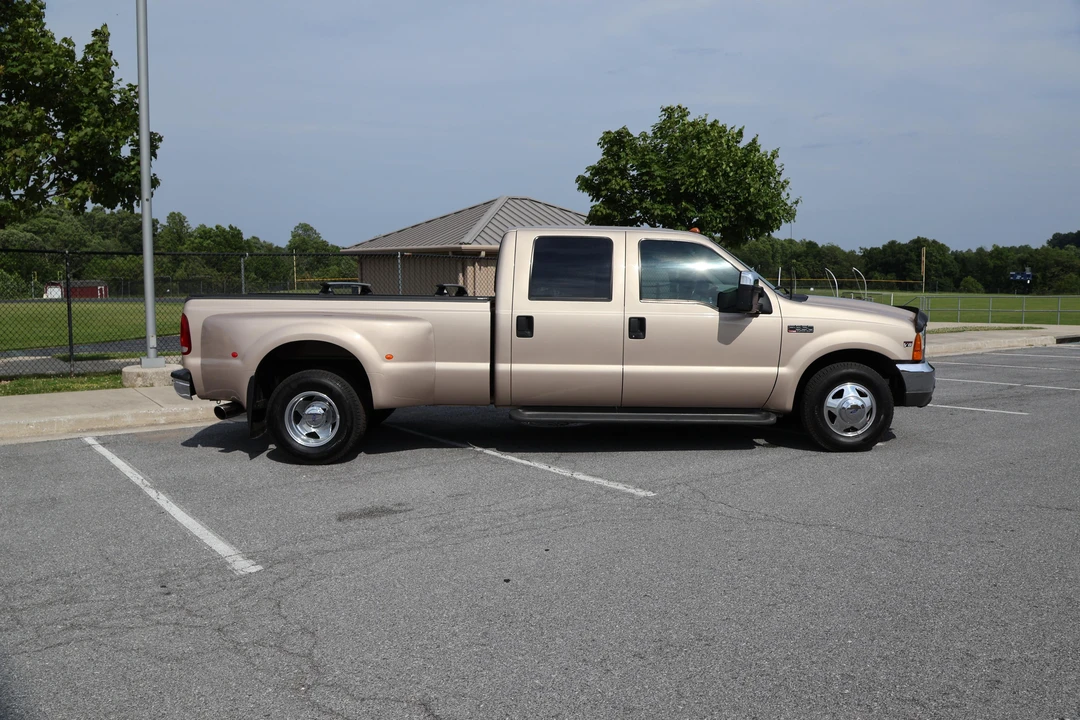1999 Ford Super Duty 1st Gen - Image 17 of 31