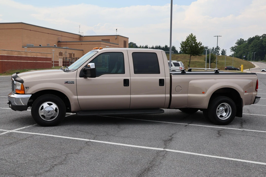 1999 Ford Super Duty 1st Gen - Image 3 of 31