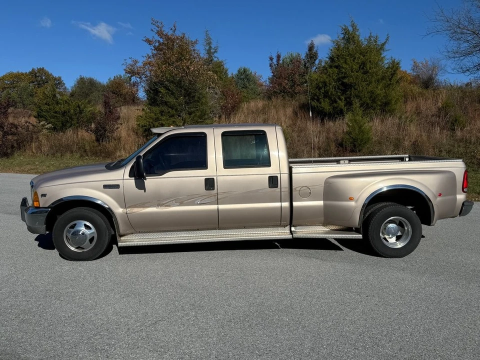 1999 Ford Super Duty 1st Gen - Image 2 of 21