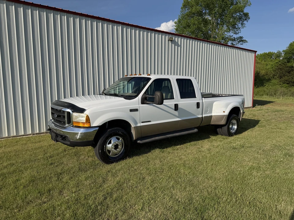1999 Ford Super Duty 1st Gen - Image 2 of 31