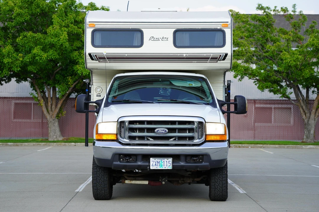 1999 Ford Super Duty 1st Gen - Image 2 of 31