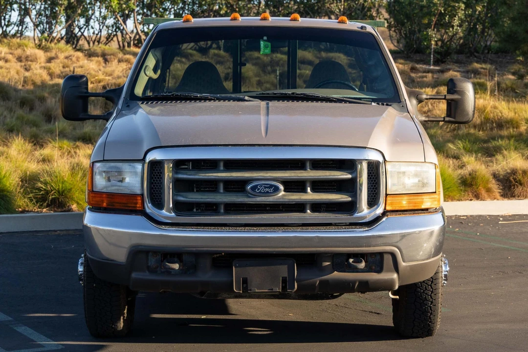 1999 Ford Super Duty 1st Gen - Image 2 of 31