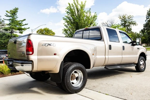 1999 Ford Super Duty 1st Gen - Image 2 of 7