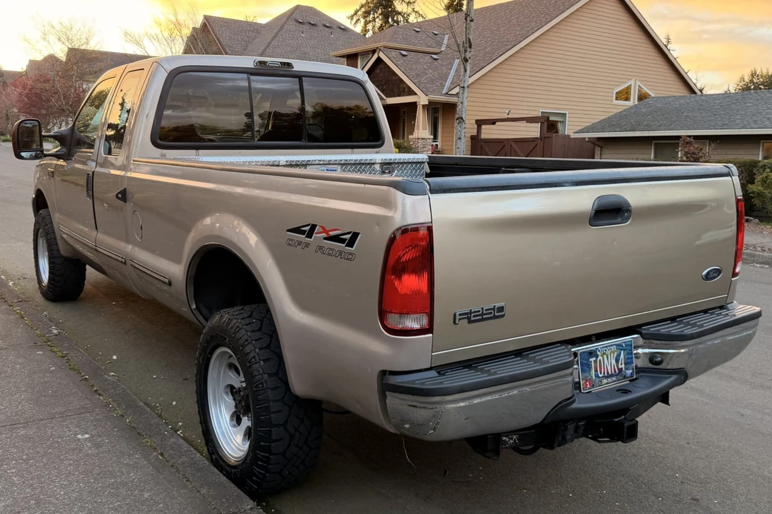 1999 Ford Super Duty 1st Gen - Image 2 of 7